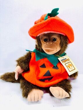 Hosung Junior Chimp Hand Puppet With Halloween Pumpkin Suit NWT 1994